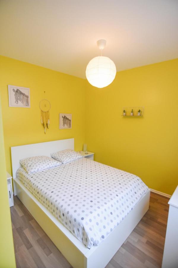 סן-קוונטן Appartement "Le Terminus " Gare-Cosy-Wifi 6 Personnes מראה חיצוני תמונה